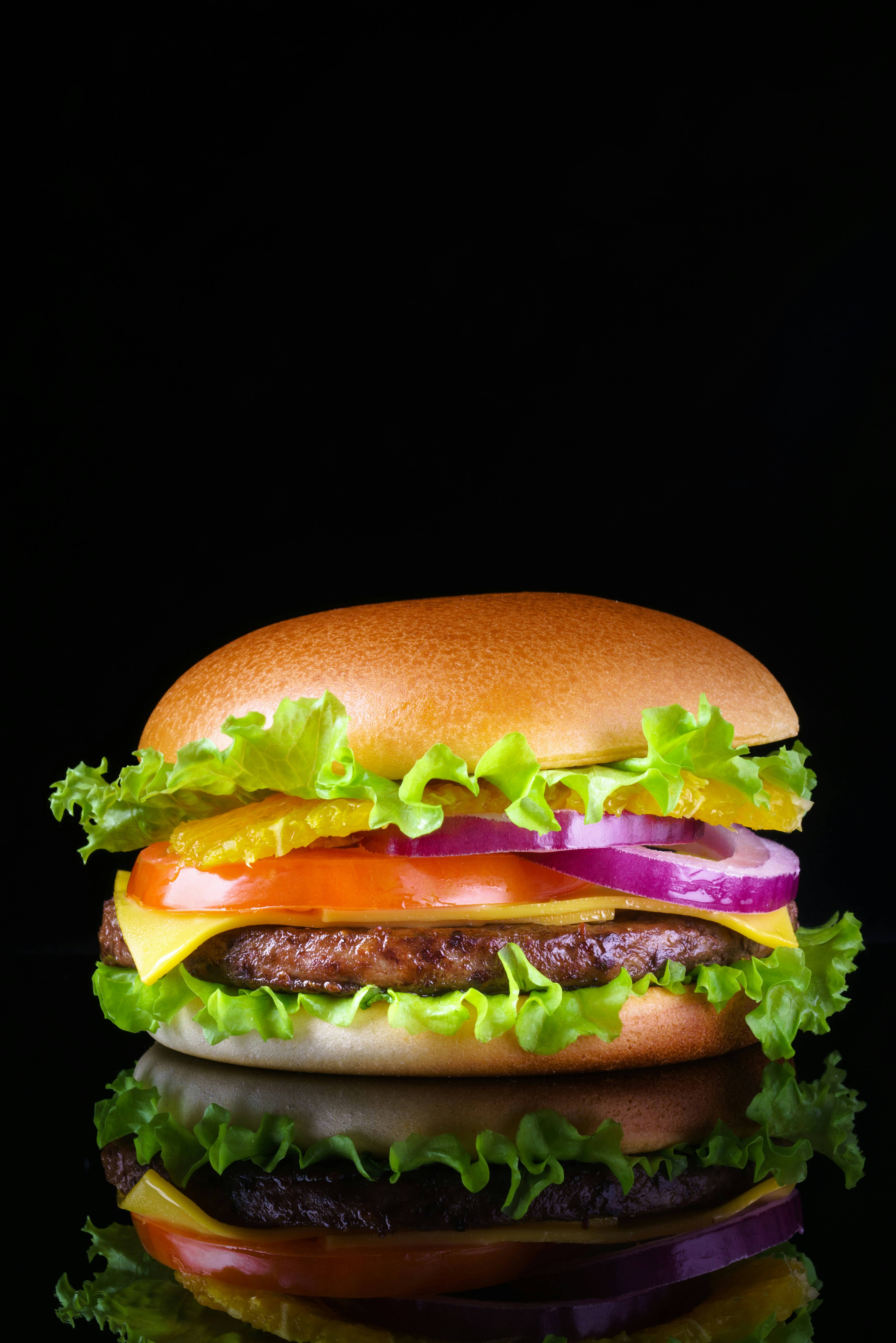 a cheeseburger